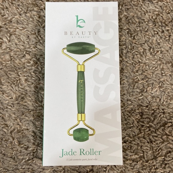 🎉HP🎉 Beauty By Earth Jade Roller - Picture 7 of 8